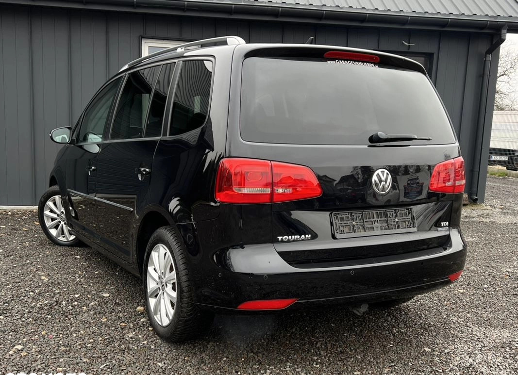 Volkswagen Touran cena 32900 przebieg: 202000, rok produkcji 2011 z Warta małe 436